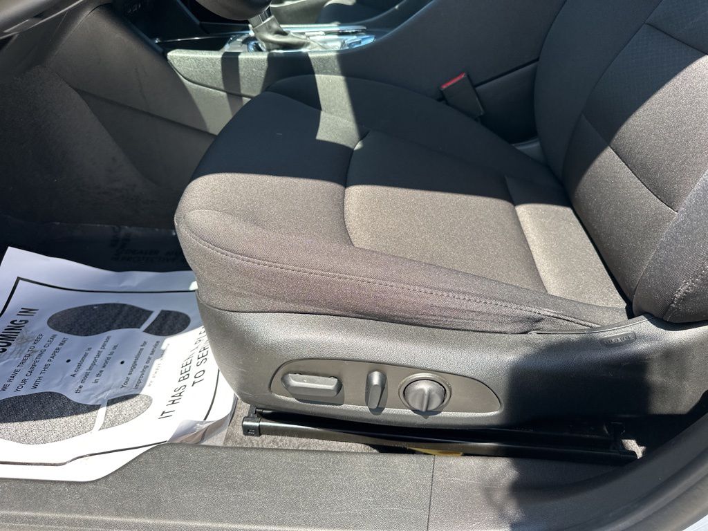 2023 Summit White Chevrolet Malibu LT FWD Sedan