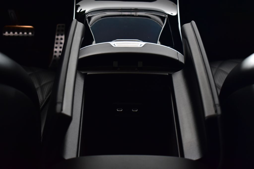 Thumbnail: 2022 Mercedes-Benz S-Class - 25