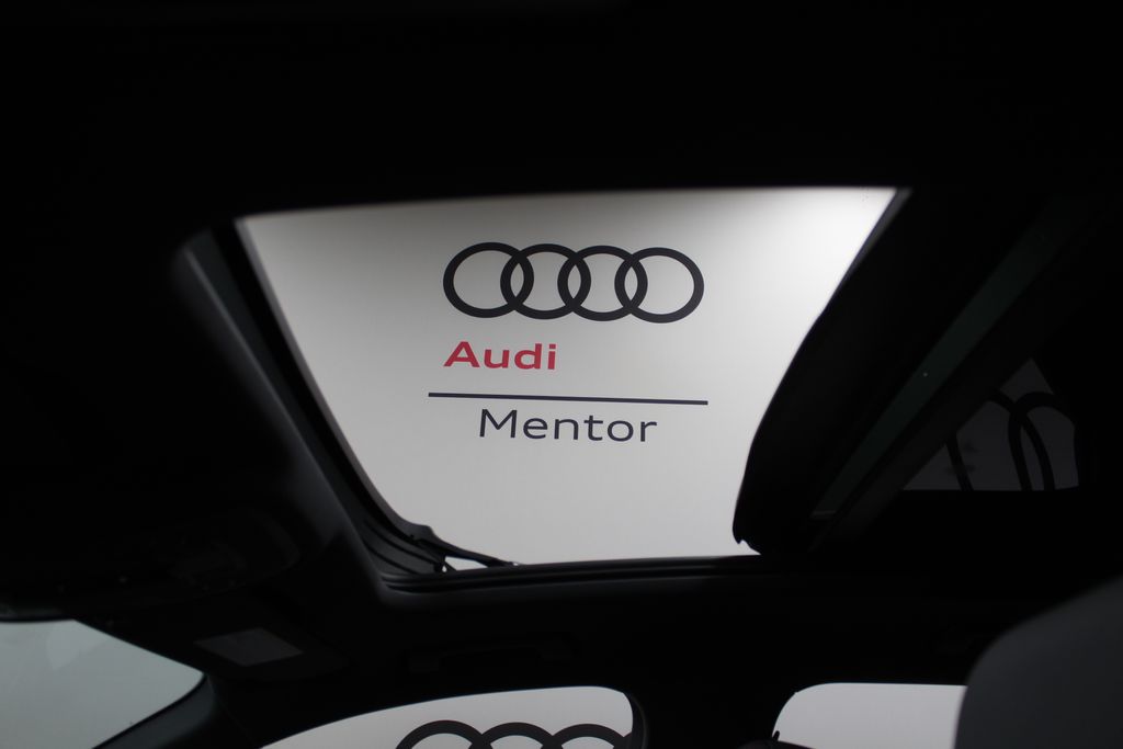 Thumbnail: 2025 Audi Q3 - 14