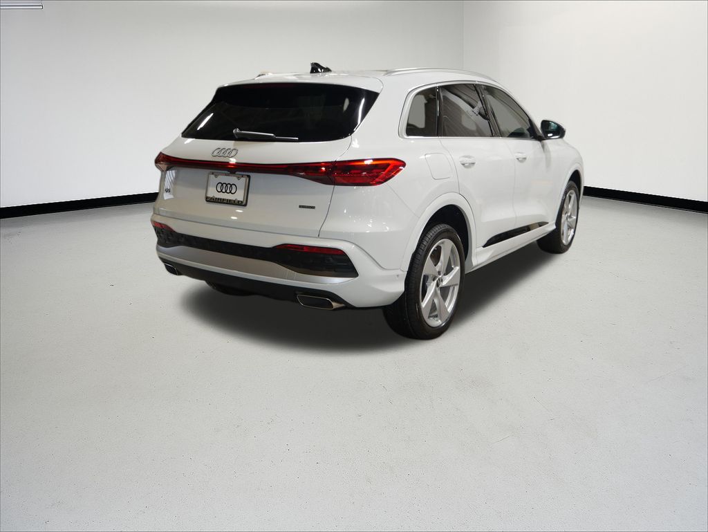 Thumbnail: 2025 Audi Q5 - 5