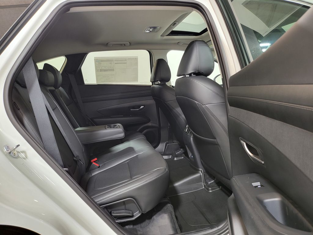 2025 Hyundai Tucson SEL Convenience 18
