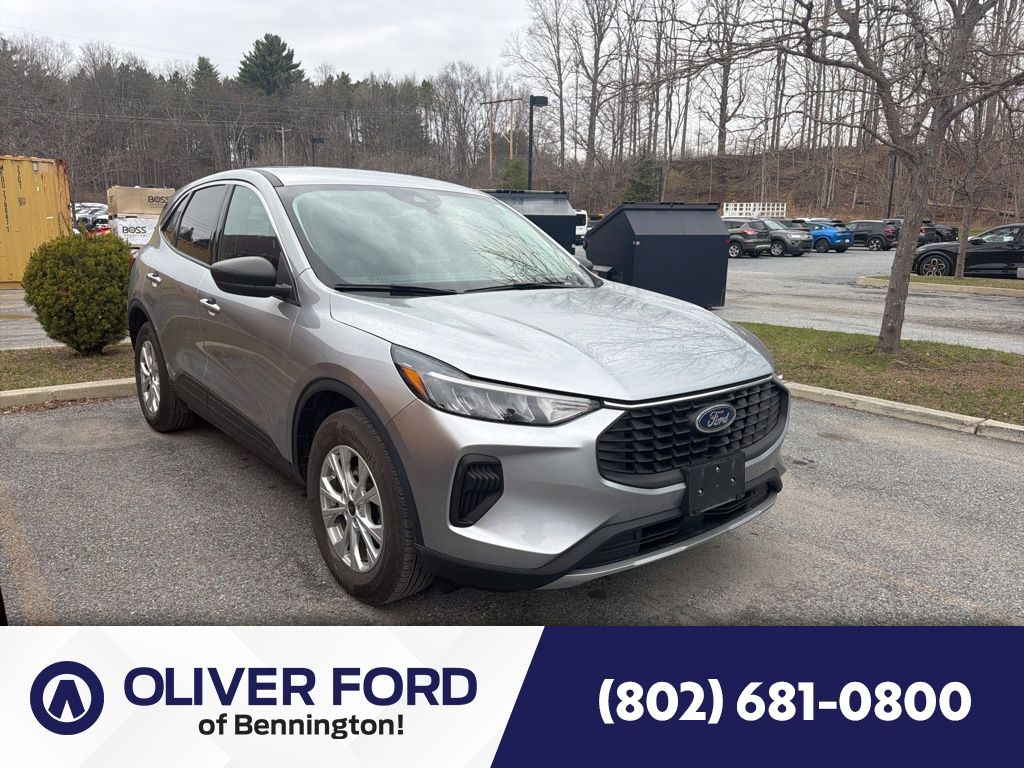 Iconic Silver Metallic 2023 Ford Escape Active AWD SUV / Crossover All-Wheel Drive 8-Speed Automatic