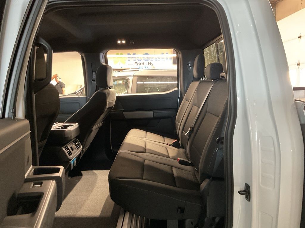 New 2025 White Ford XLT image 17