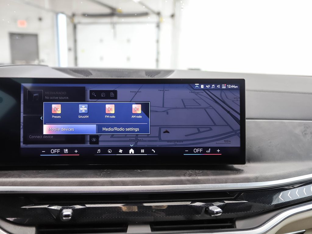 Thumbnail: 2024 BMW X5 - 16