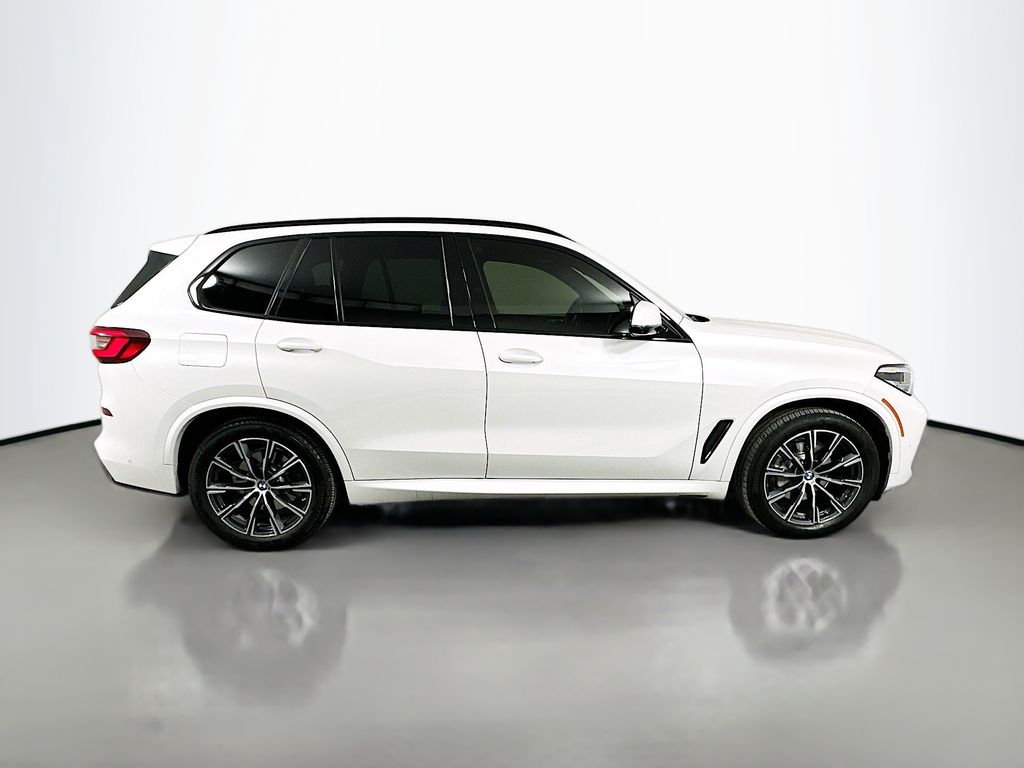 Thumbnail: 2021 BMW X5 - 4