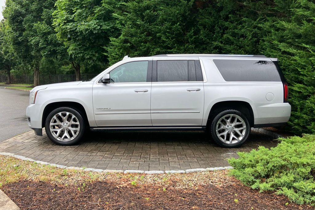 Thumbnail: 2020 GMC Yukon XL - 2