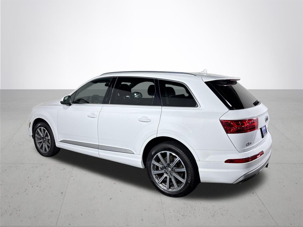 2019 Audi Q7 45 Premium Plus