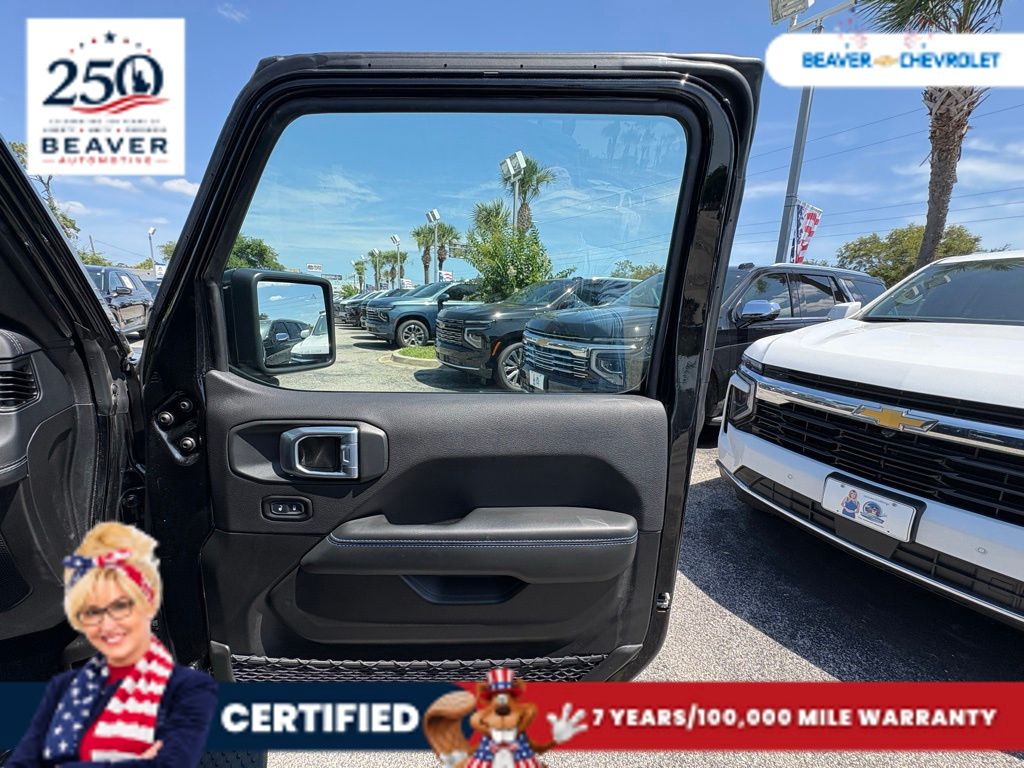 Used 2024 Jeep Wrangler SUV