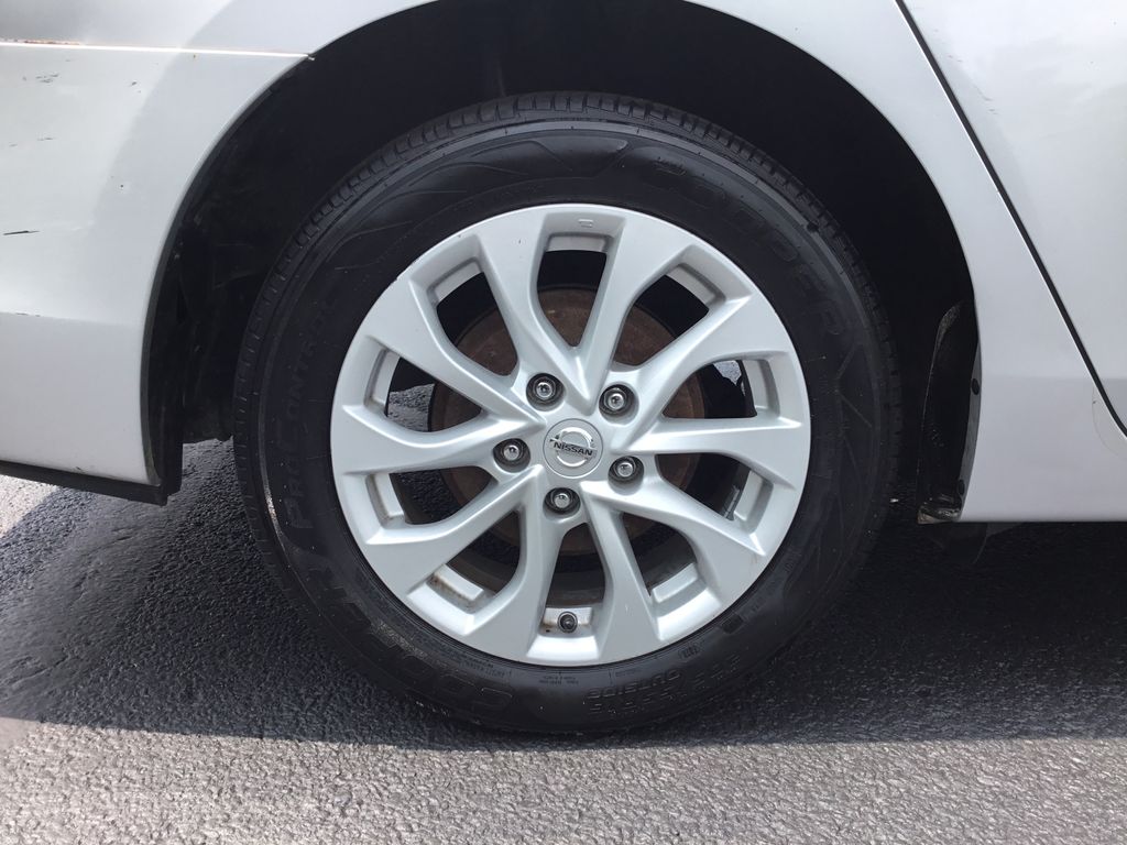 Thumbnail: 2019 Nissan Sentra - 9
