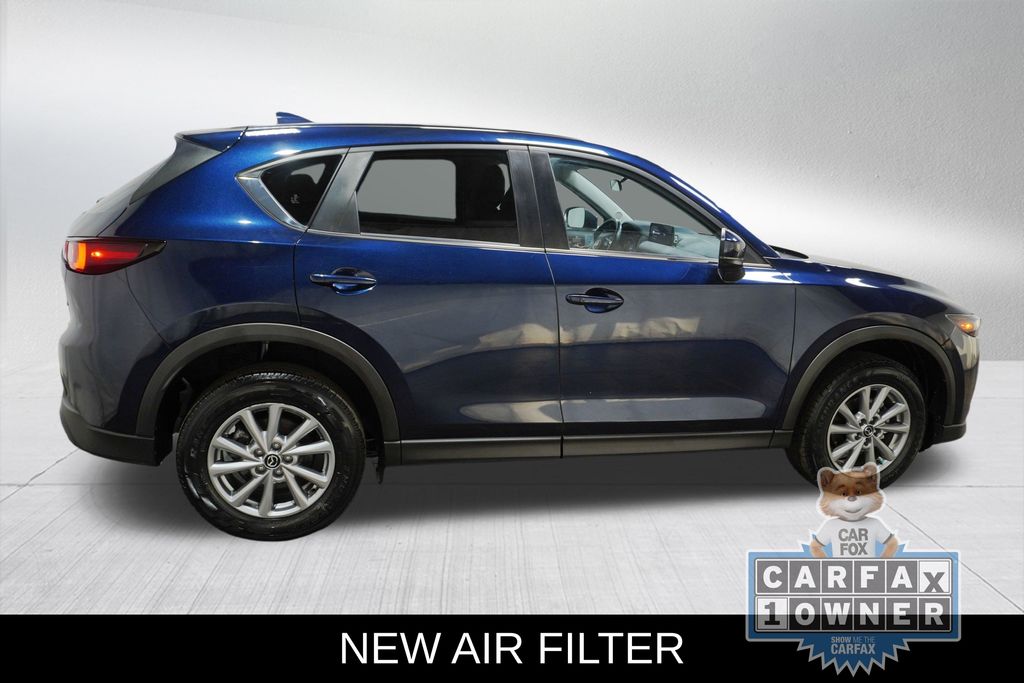 View vehicle photo 7