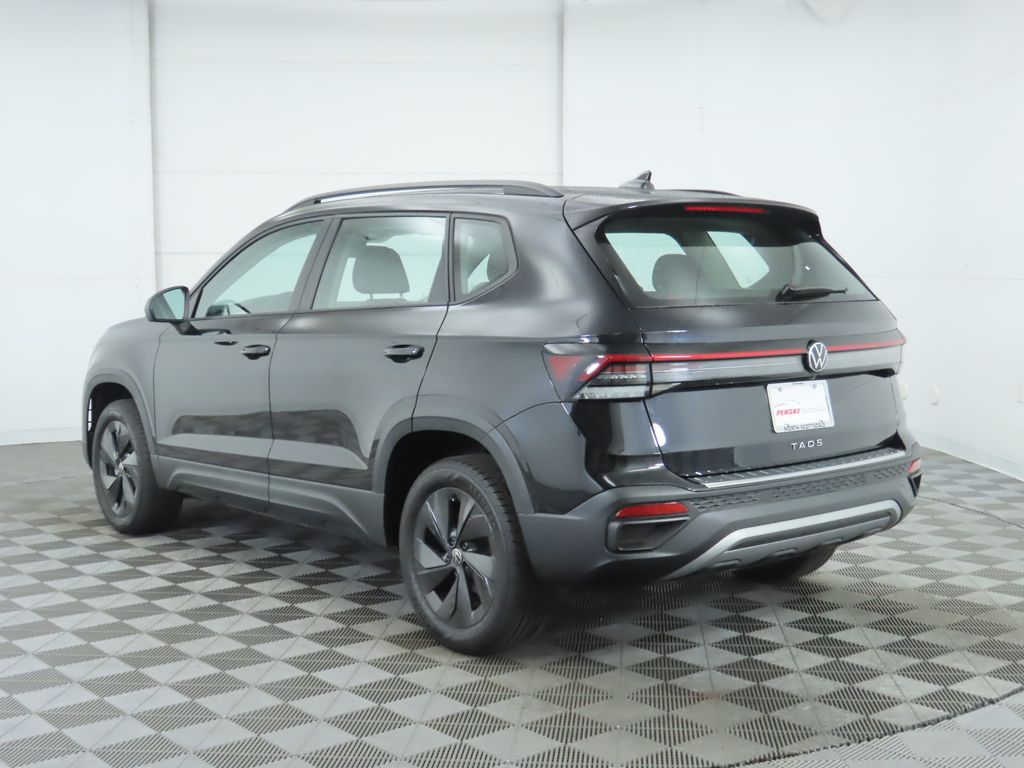 Thumbnail: 2025 Volkswagen Taos - 7