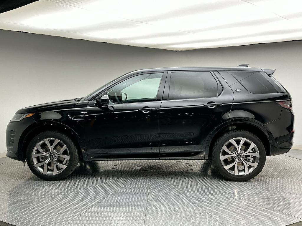 Thumbnail: 2026 Land Rover Discovery Sport - 2