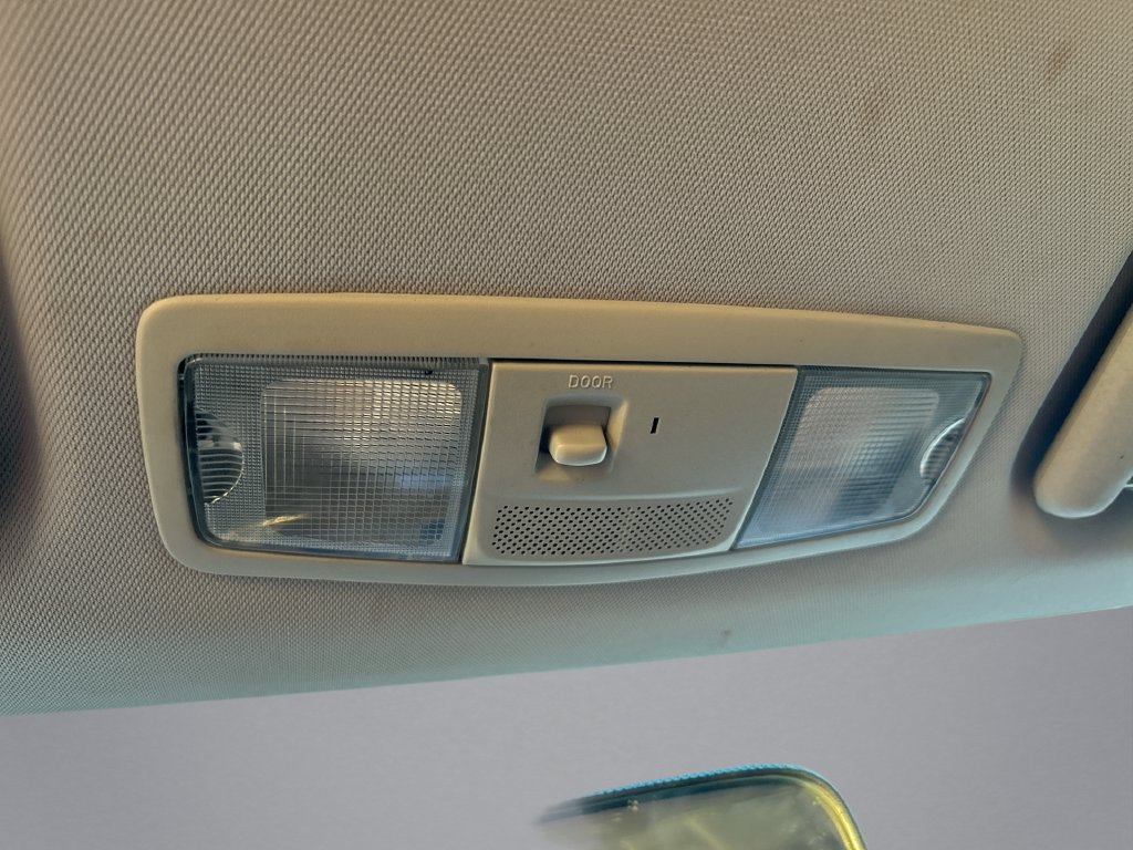 Thumbnail: 2016 Mitsubishi Outlander - 24