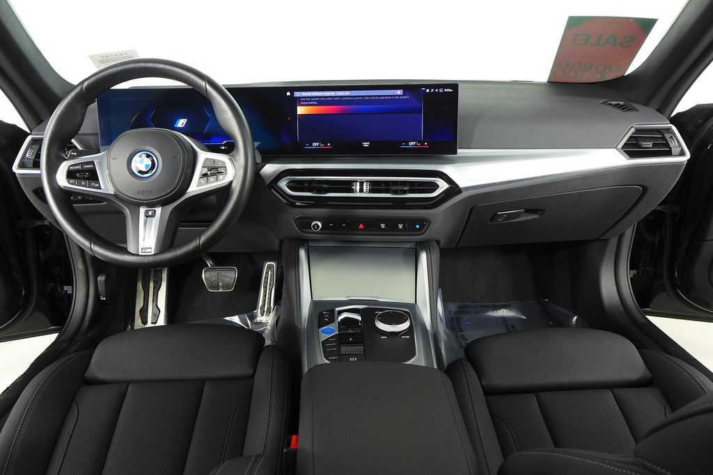 Thumbnail: 2023 BMW i4 - 25
