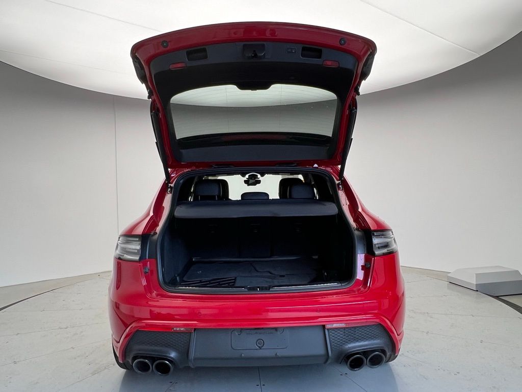 Thumbnail: 2024 Porsche Macan - 20
