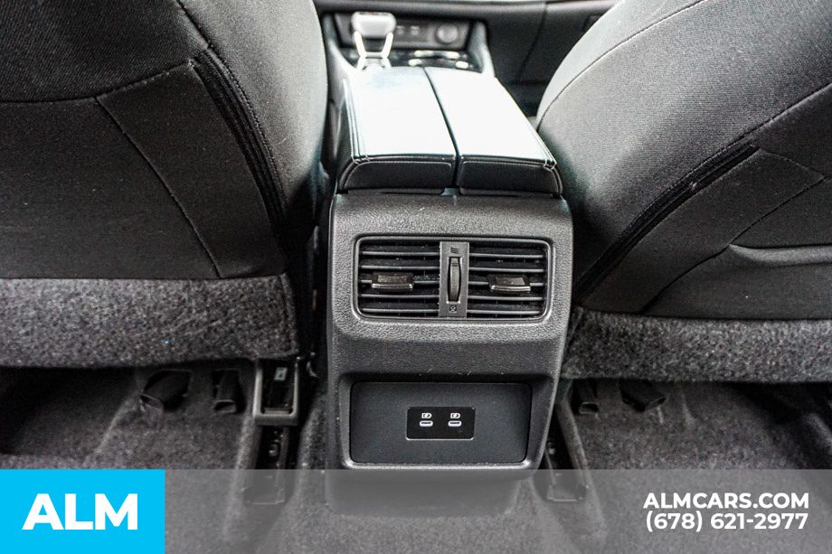 Used 2025 Silver Nissan SV image 30