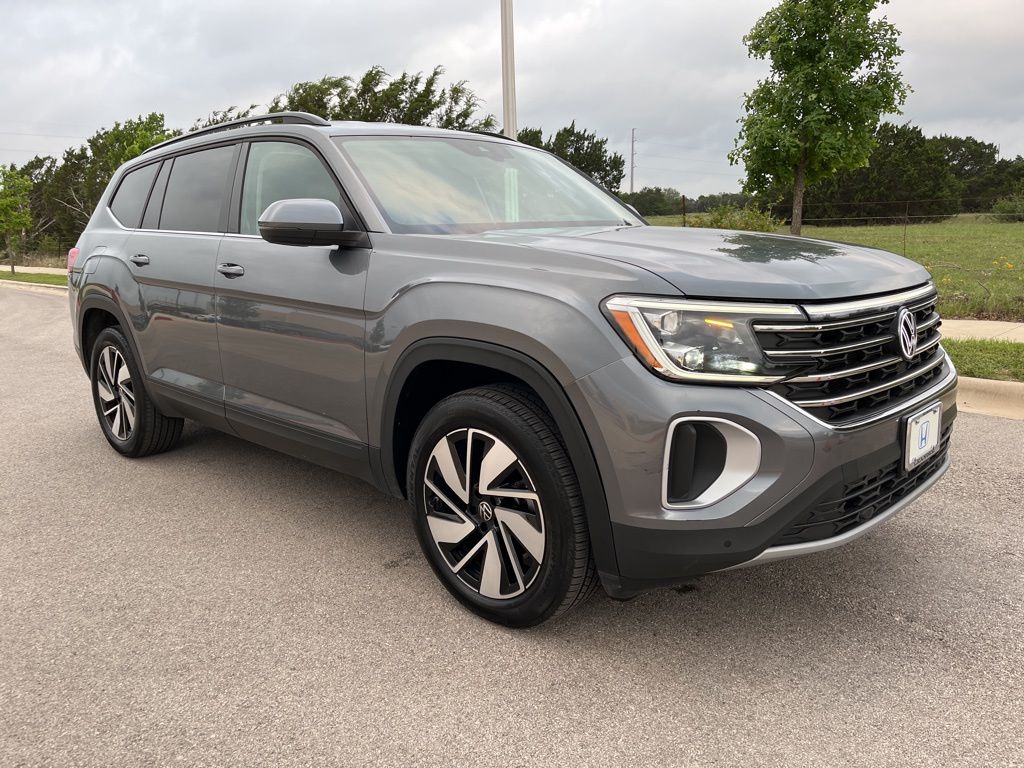 2024 Volkswagen Atlas SE 3