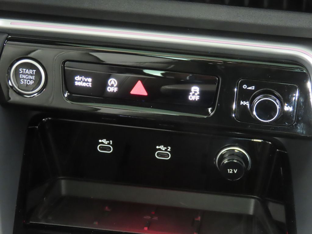 Thumbnail: 2025 Audi Q5 - 19