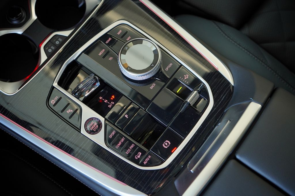 Thumbnail: 2026 BMW X7 - 19