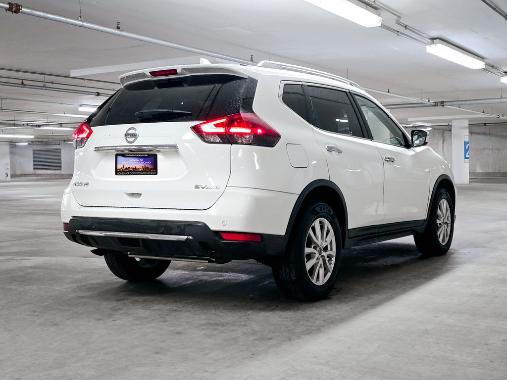 2019 Nissan Rogue SV 6