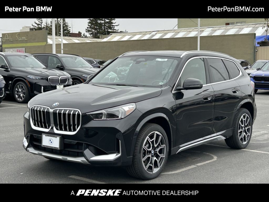 2025 BMW X1 xDrive28i Hero Image