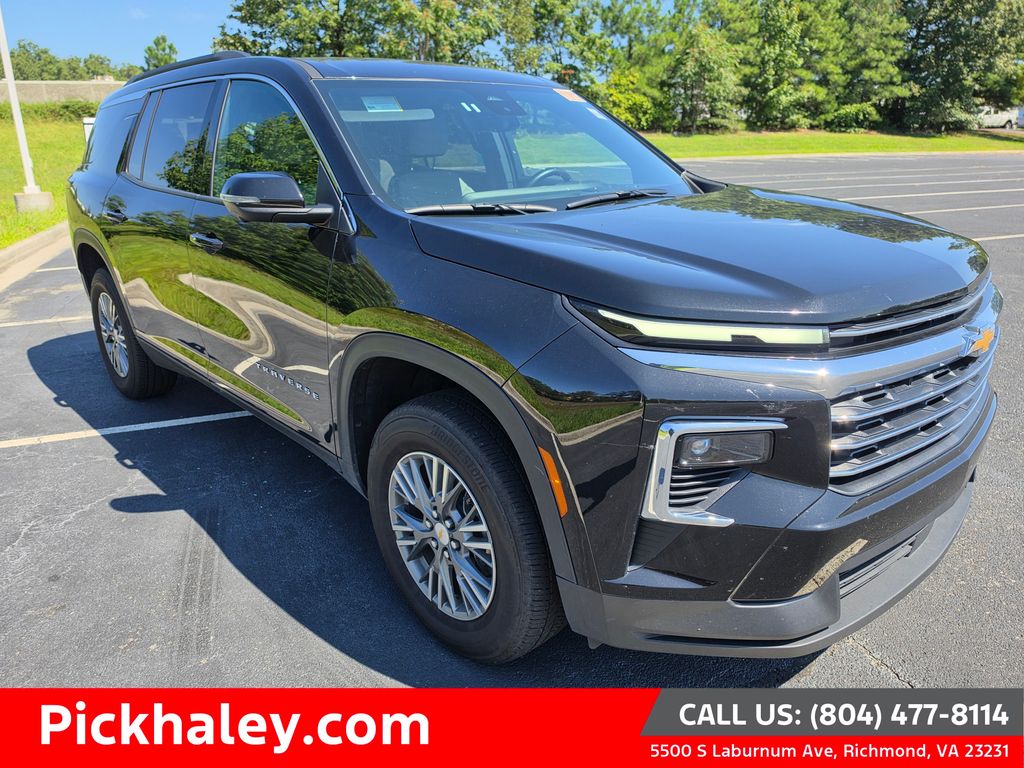 Mosaic Black Metallic 2026 Chevrolet Traverse SUV / Crossover Front-Wheel Drive 8-Speed Automatic
