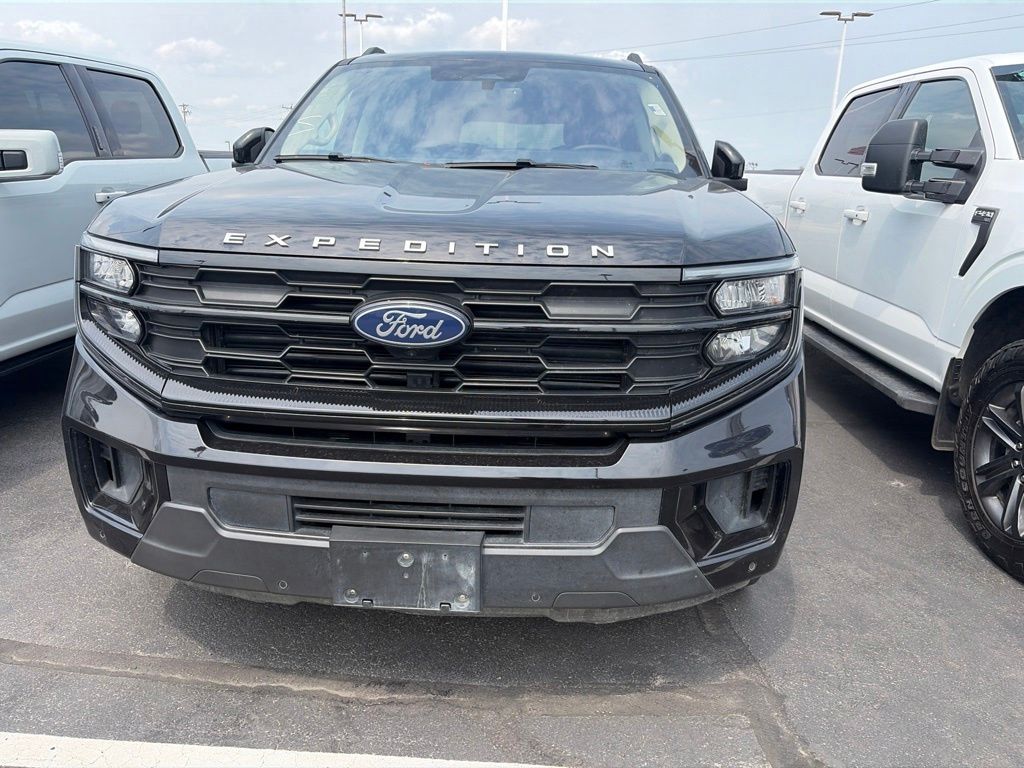 Black Metallic 2025 Ford Expedition SUV / Crossover Four-Wheel Drive Automatic