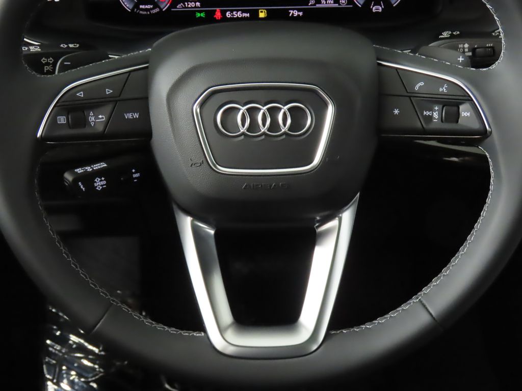 2025 Audi Q7  13