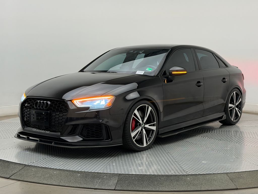 Thumbnail: 2018 Audi RS 3 - 4