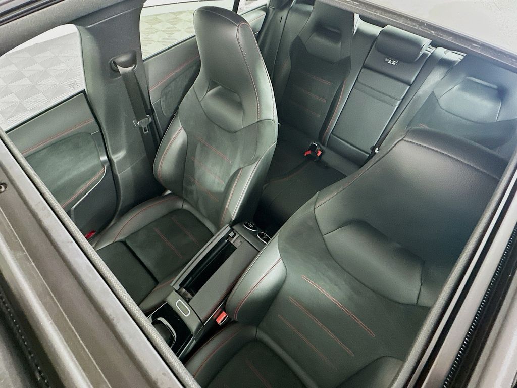 Thumbnail: 2023 Mercedes-Benz CLA - 21