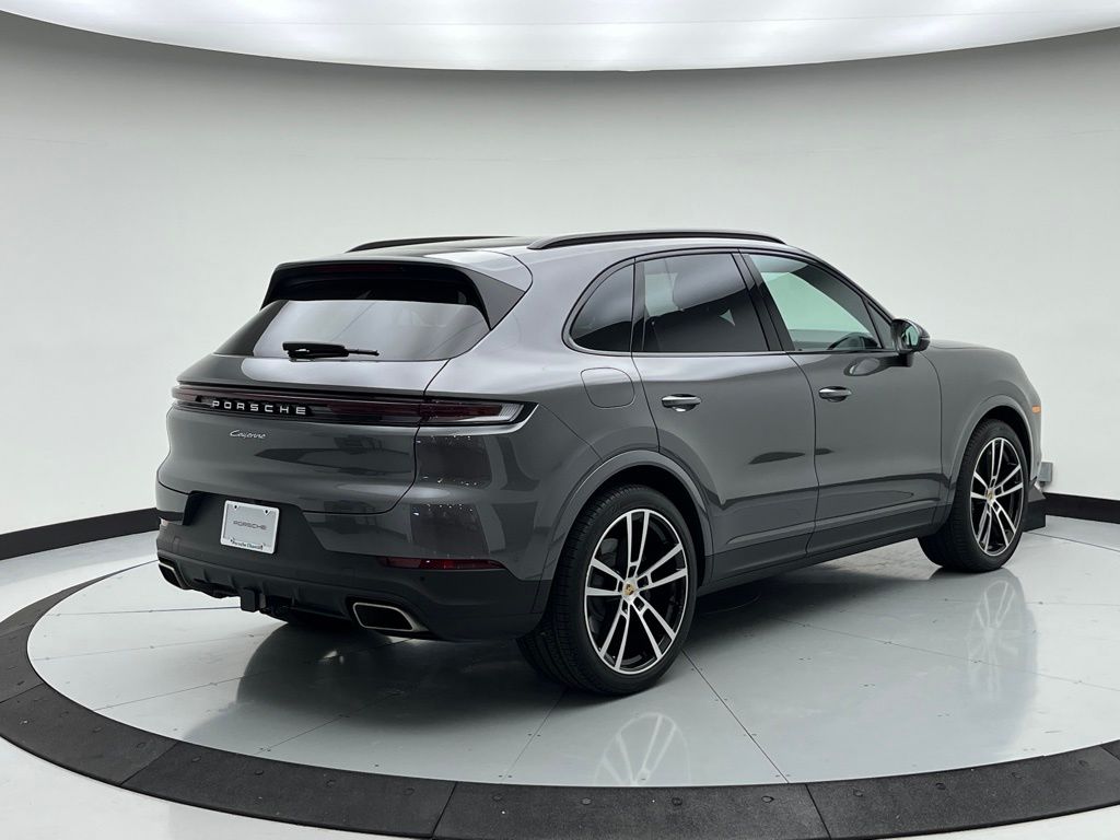 Thumbnail: 2024 Porsche Cayenne - 7
