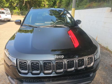 Diamond Black Crystal Pearlcoat 2025 Jeep Compass SUV / Crossover Four-Wheel Drive 8-Speed Automatic