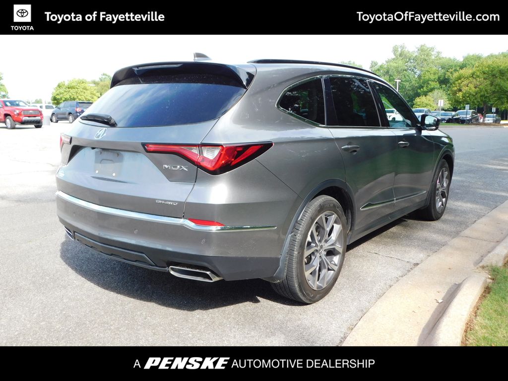 Thumbnail: 2023 Acura MDX - 4