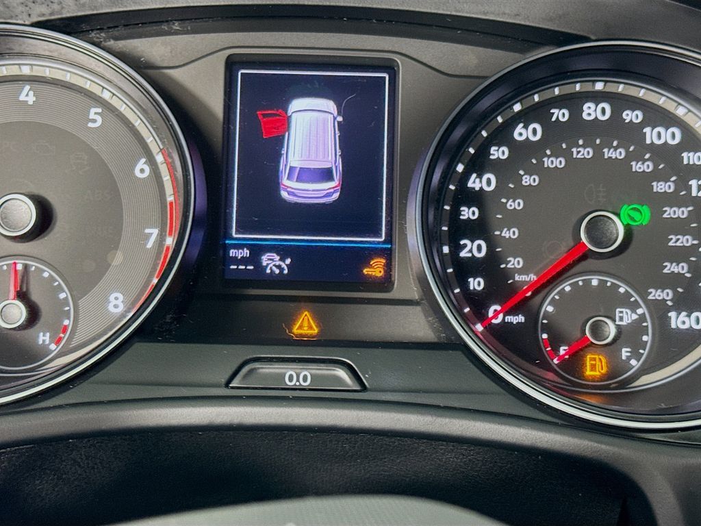 2021 Volkswagen Atlas 3.6L V6 SE w/Technology photo