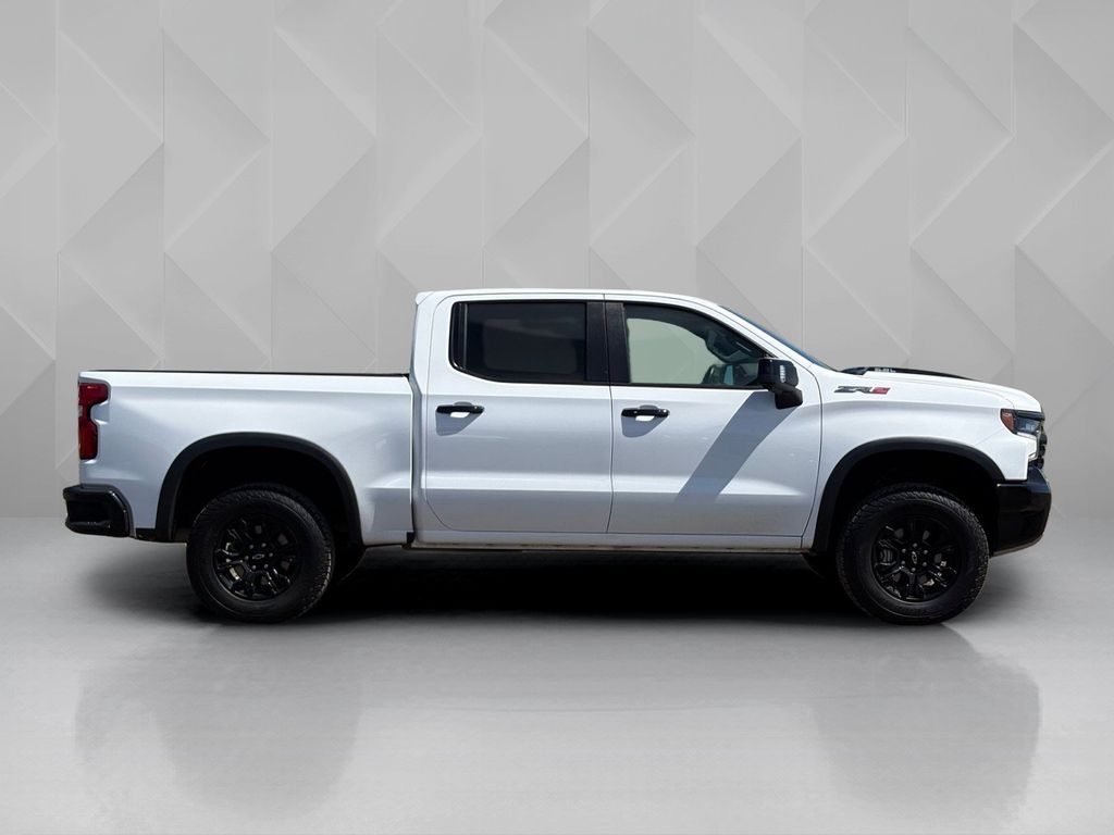 2023 Chevrolet Silverado 1500 ZR2 - 3