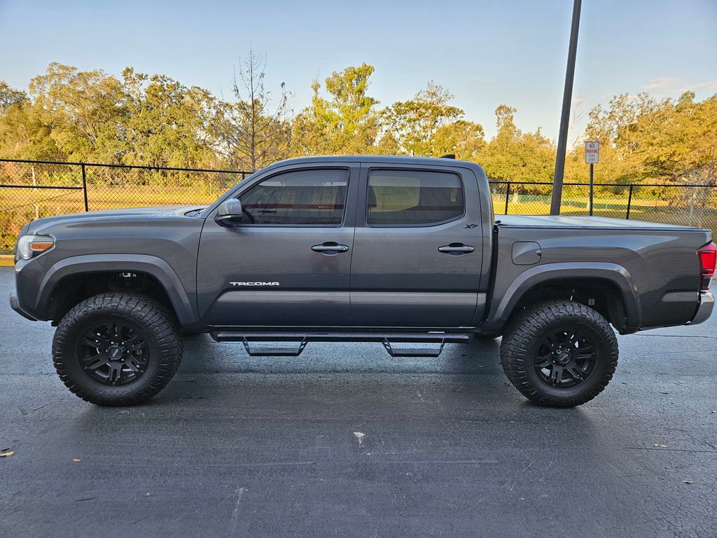 2019 Toyota Tacoma TRD Sport 2