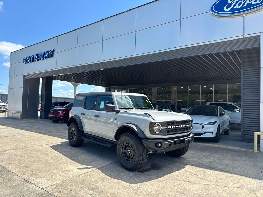 Avalanche Gray 2026 Ford Bronco Big Bend 4-Door 4WD SUV / Crossover Four-Wheel Drive