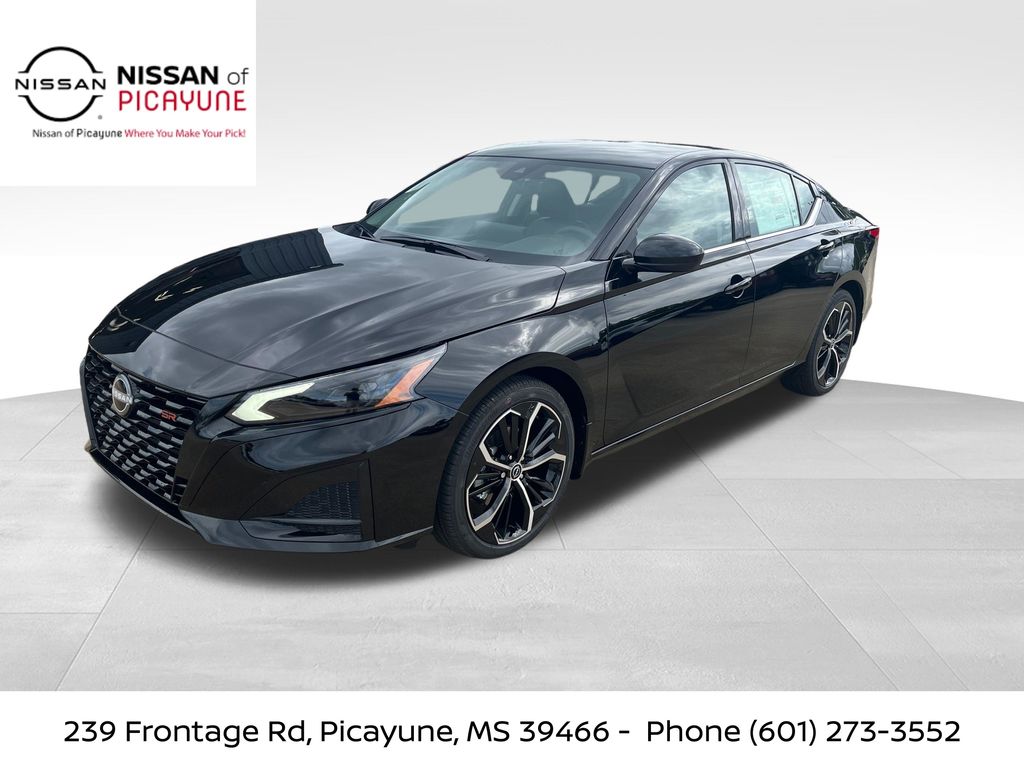 Super Black Clearcoat 2026 Nissan Altima 2.5 SR FWD Sedan Front-Wheel Drive Continuously Variable Transmission