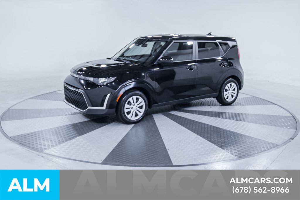 Used 2023 Black Kia LX image 13