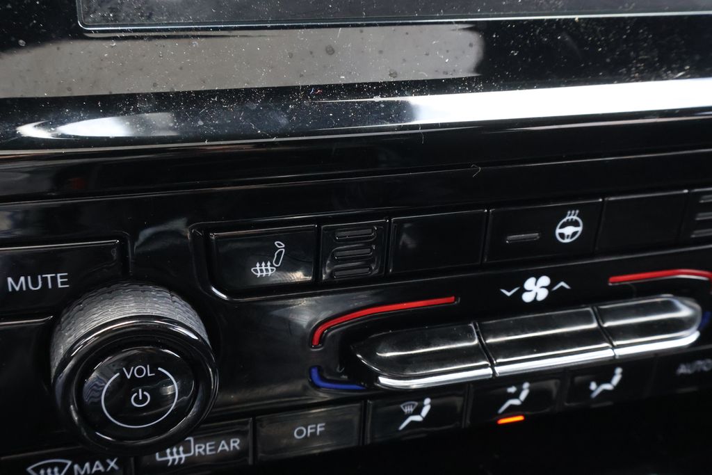 Thumbnail: 2023 Jeep Grand Cherokee - 30