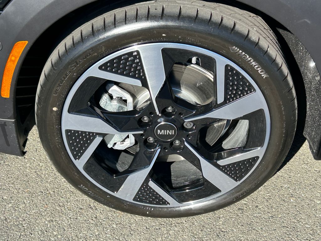 Thumbnail: 2026 MINI Cooper - 9