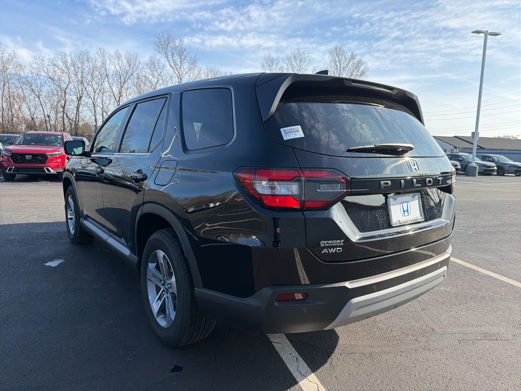 Thumbnail: 2025 Honda Pilot - 3