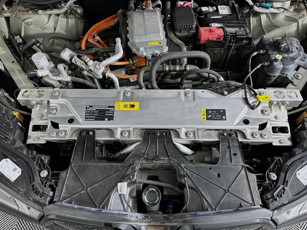 Thumbnail: 2024 BMW iX - 30