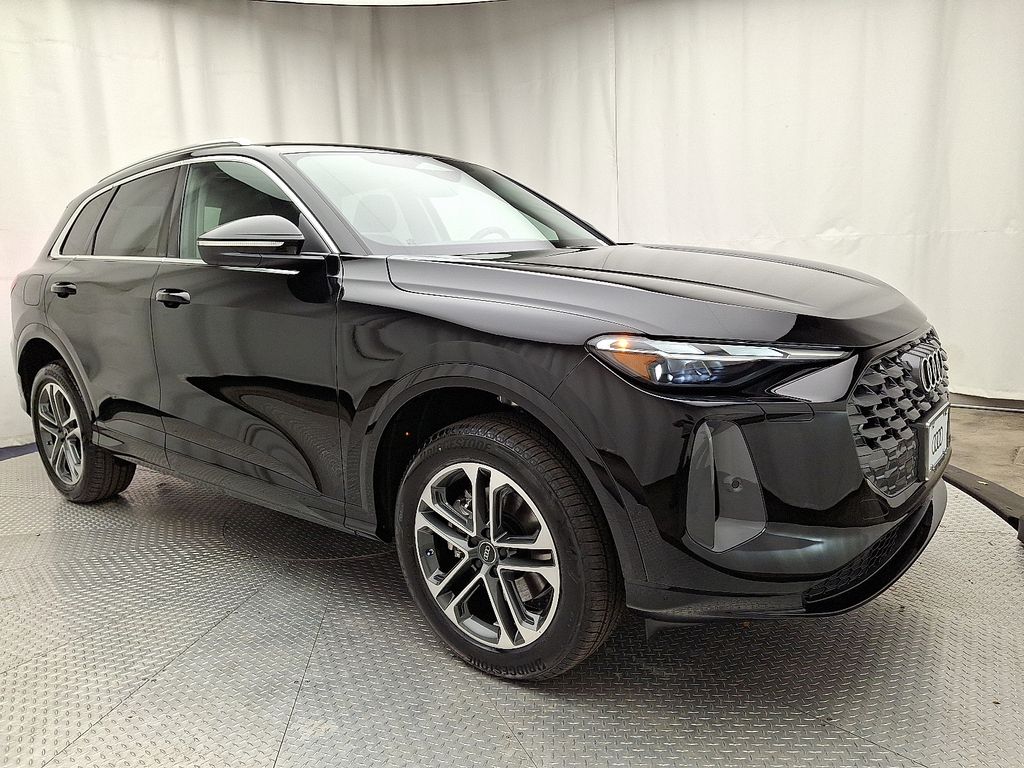 Thumbnail: 2025 Audi Q5 - 2