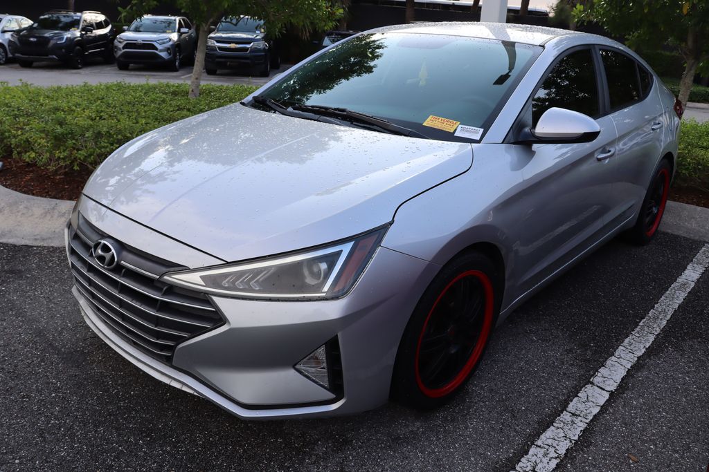 2019 Hyundai Elantra SE 2