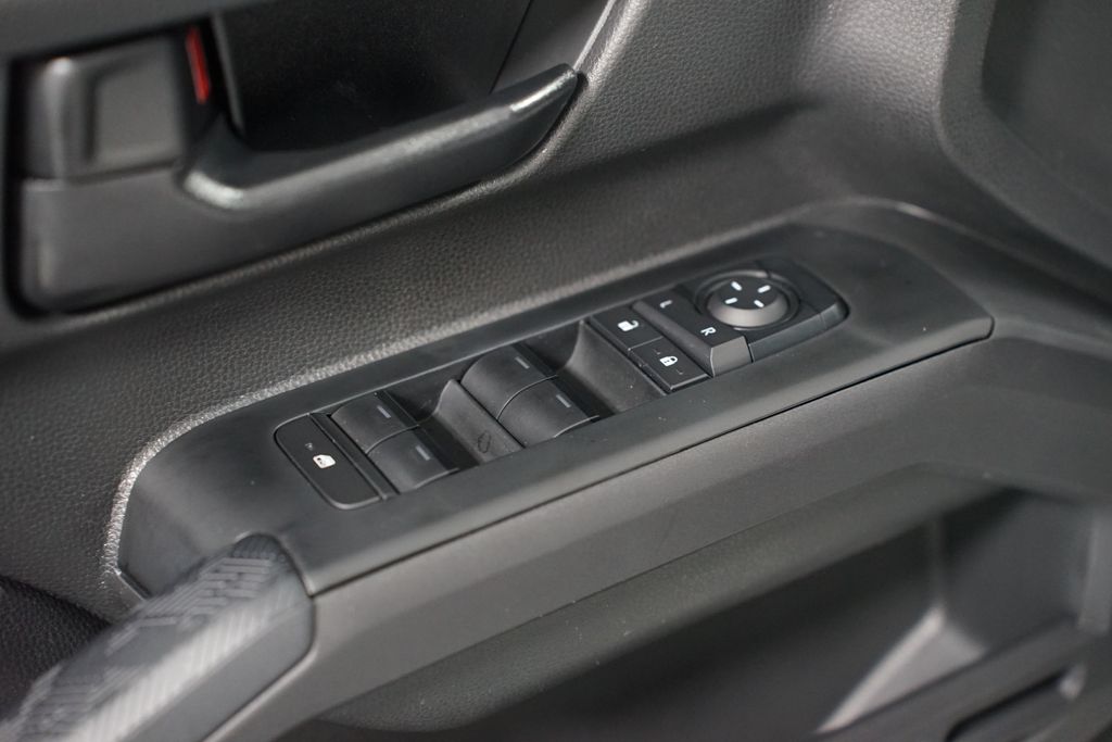 Thumbnail: 2025 Toyota Tacoma - 32