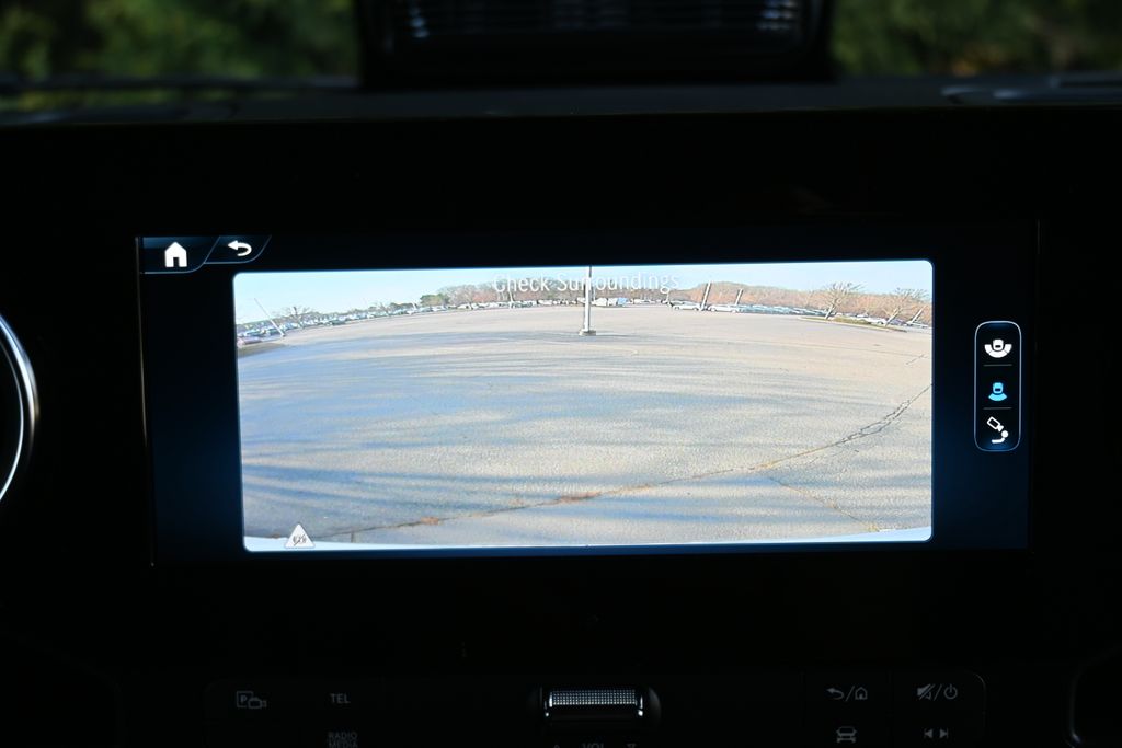 Thumbnail: 2025 Mercedes-Benz Sprinter - 23