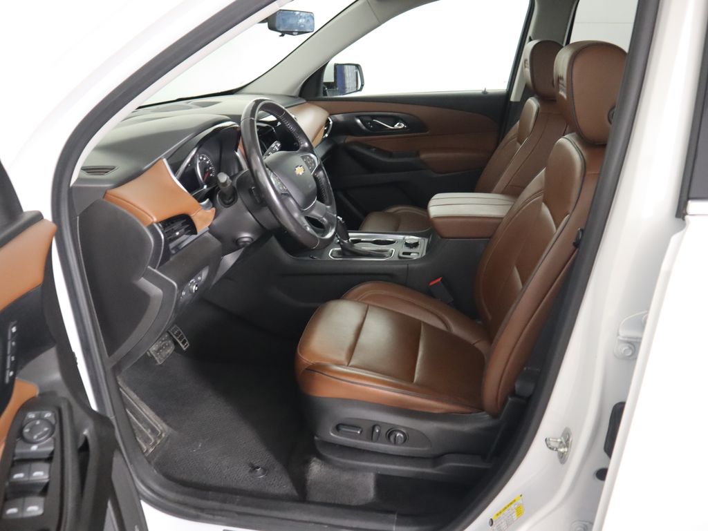 Thumbnail: 2018 Chevrolet Traverse - 19