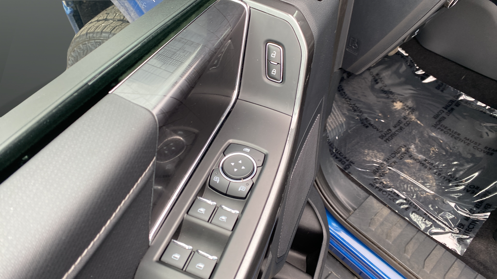 Certified Used 2023 Atlas Blue Metallic Ford XLT image 21