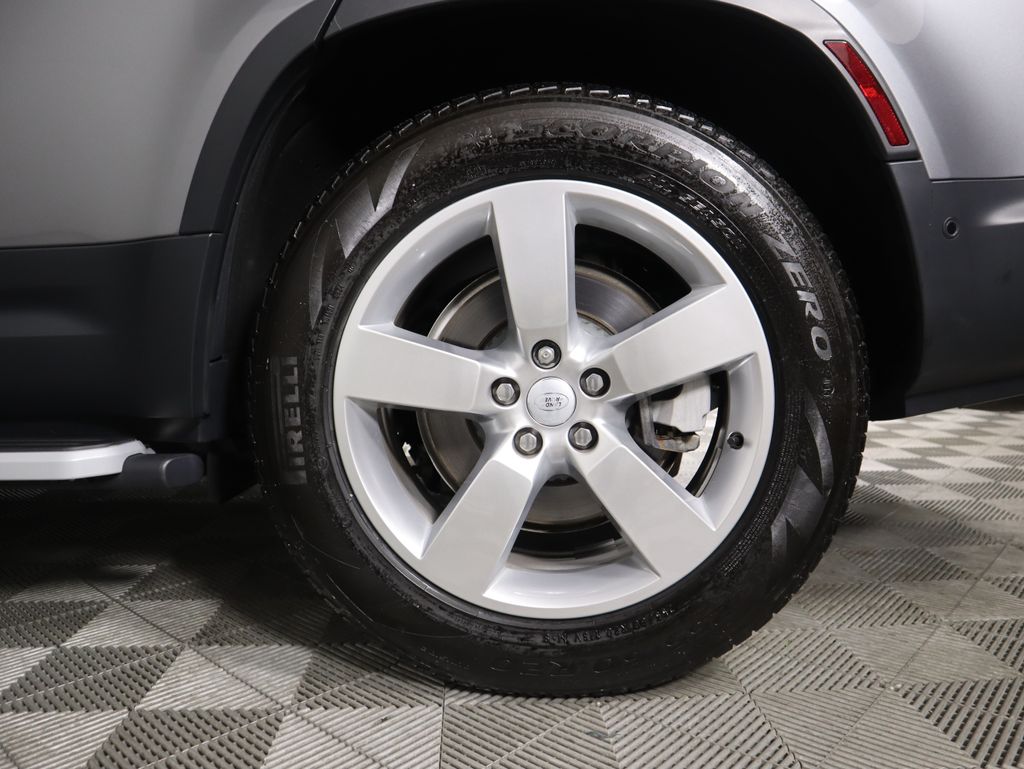 Thumbnail: 2024 Land Rover Defender - 32